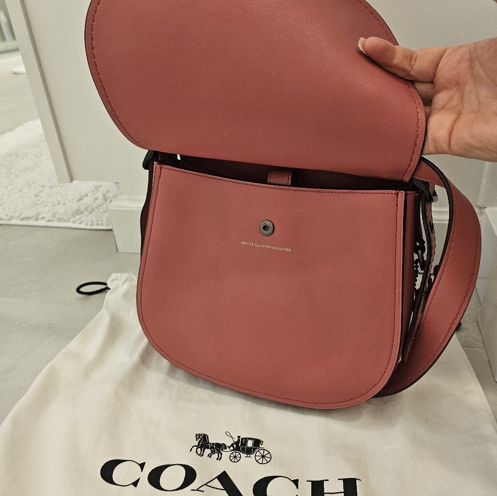 Hand Bag Coach - Picture 2 of 3